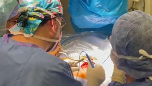 dr-kassab-prothese-de-hanche-mini-invasive-clinique-mont-louis